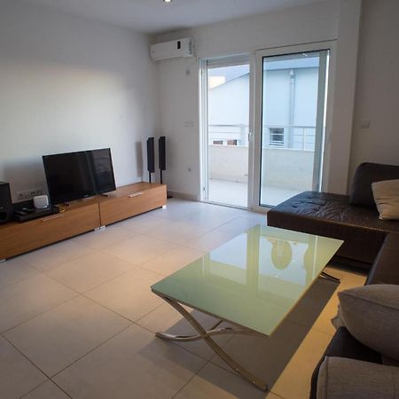 Becici Three-Bedroom Penthouse Apartment With Jacuzzi מראה חיצוני תמונה