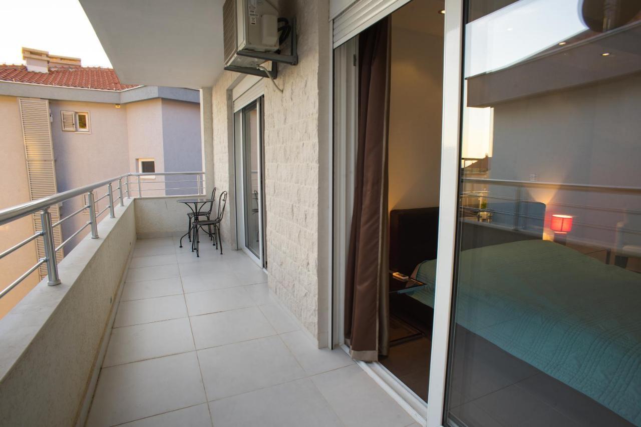 Becici Three-Bedroom Penthouse Apartment With Jacuzzi מראה חיצוני תמונה